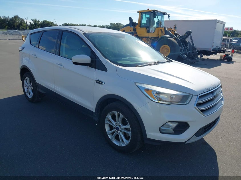 Vin: 1fmcu0gd1hue13118, lot: 46711341, ford escape se 2017 img_1