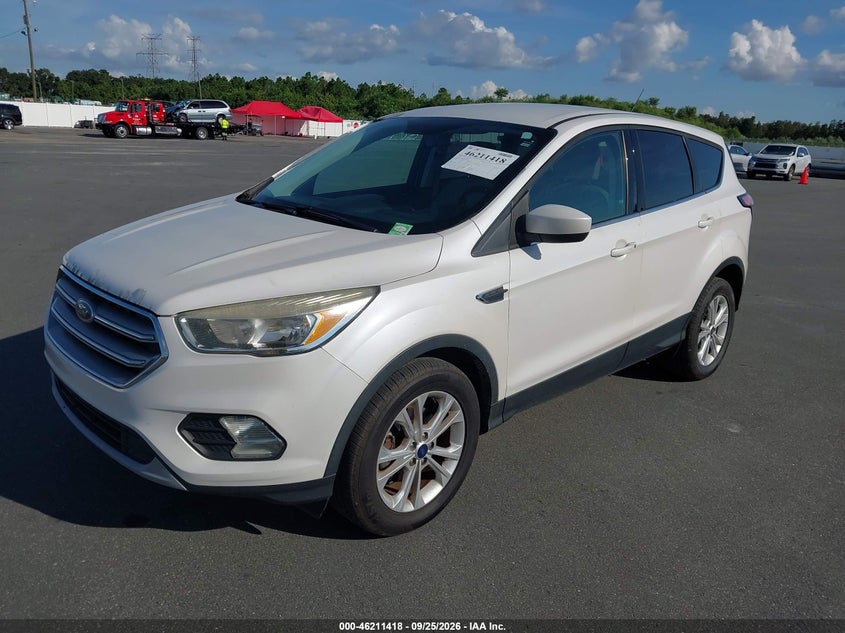 Vin: 1fmcu0gd1hue13118, lot: 46711341, ford escape se 20172