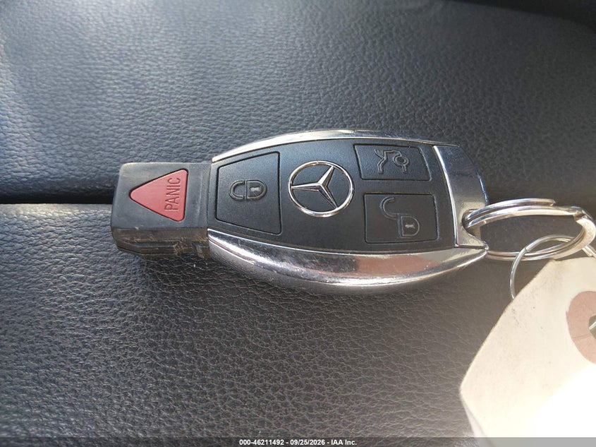 MERCEDES-BENZ GLK 350 2011 VIN WDCGG8HB1BF599046