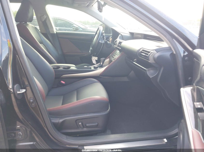 LEXUS IS 300 - zdjęcie 5