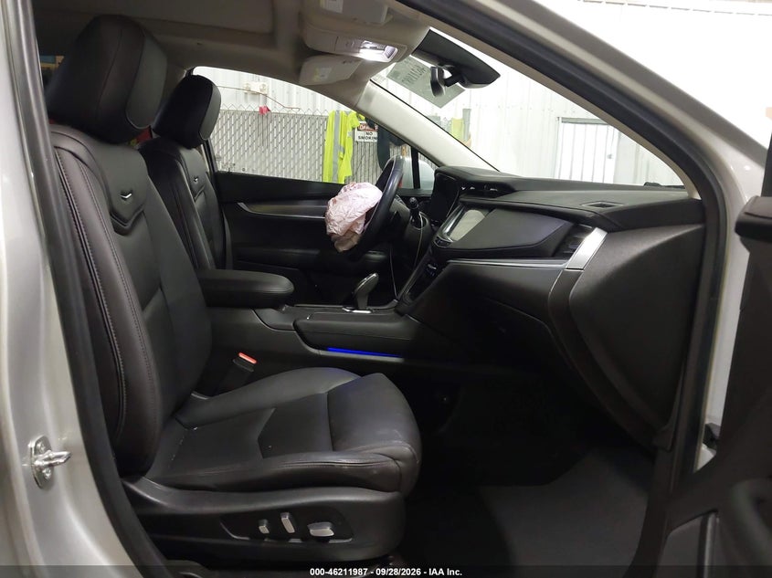 CADILLAC XT5 - zdjęcie 5