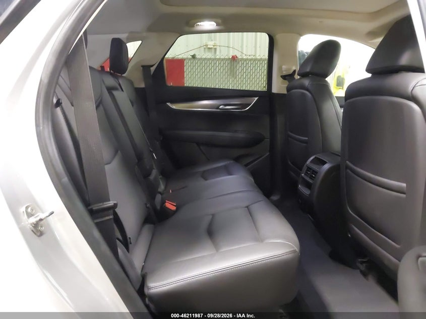 CADILLAC XT5 - zdjęcie 8