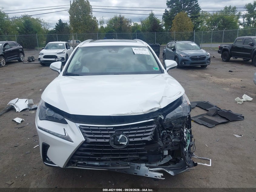 LEXUS NX 300 - zdjęcie 12
