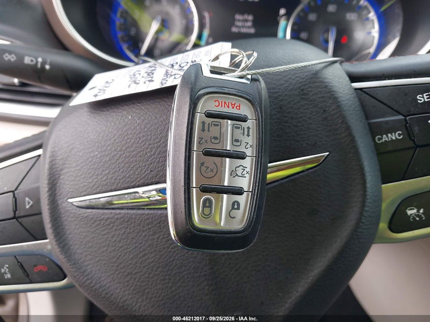 CHRYSLER PACIFICA - zdjęcie 11