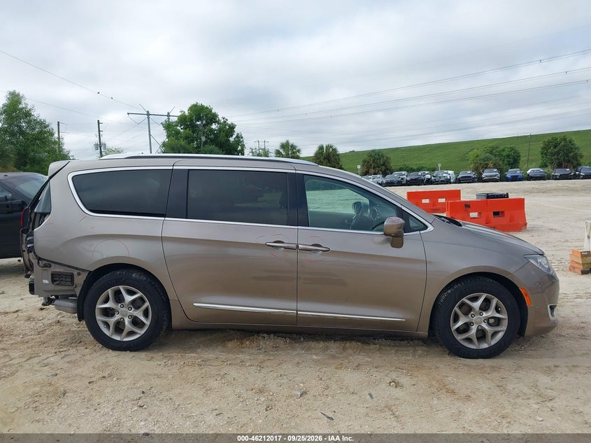 CHRYSLER PACIFICA - zdjęcie 14