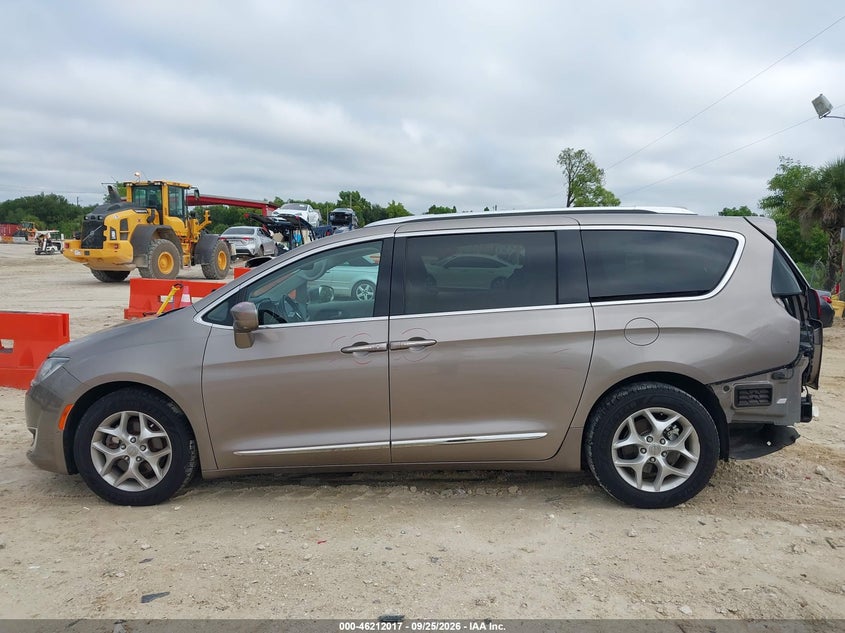 CHRYSLER PACIFICA - zdjęcie 15