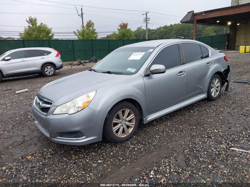 2010 Subaru Legacy 2.5I Premium, Rear, IAAI, VIN 4S3BMBC64A3238152 — photo 2