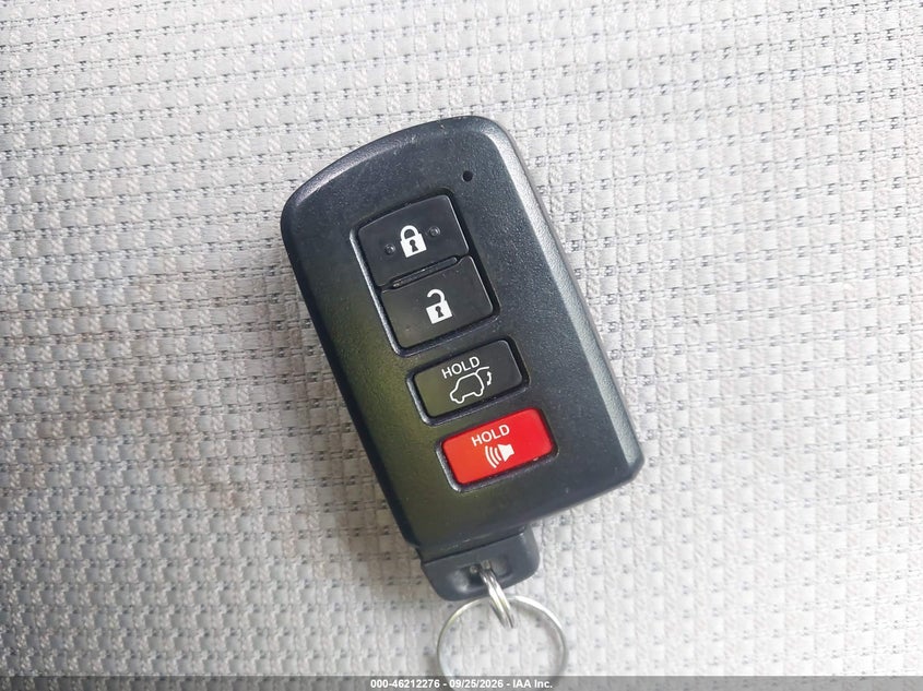 TOYOTA RAV4 HYBRID - zdjęcie 11