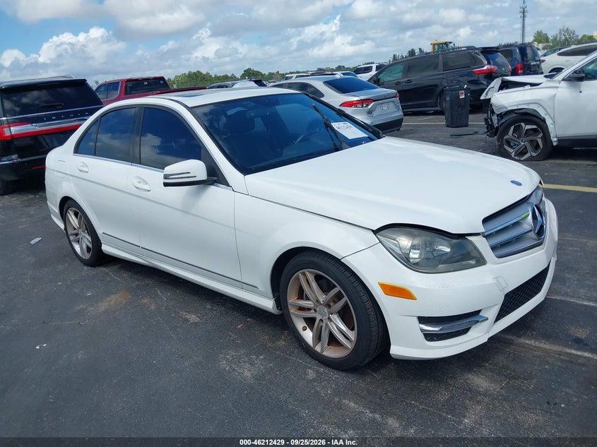 Vin: wddgf4hb5dr293881, lot: 46712352, mercedes-benz c 250 sport 2013 img_1