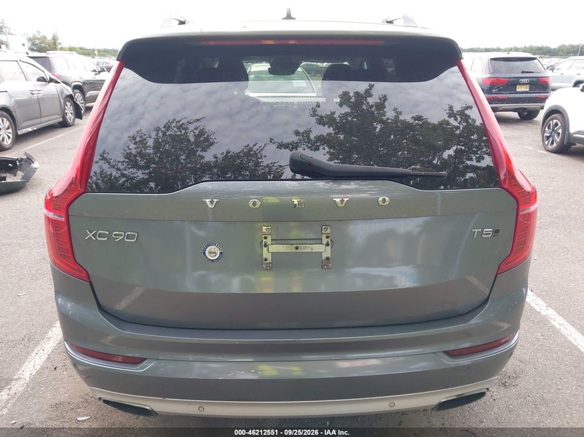 VOLVO XC90 - zdjęcie 16