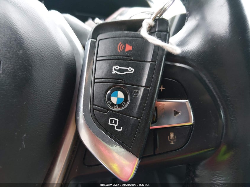 BMW 330I - zdjęcie 11