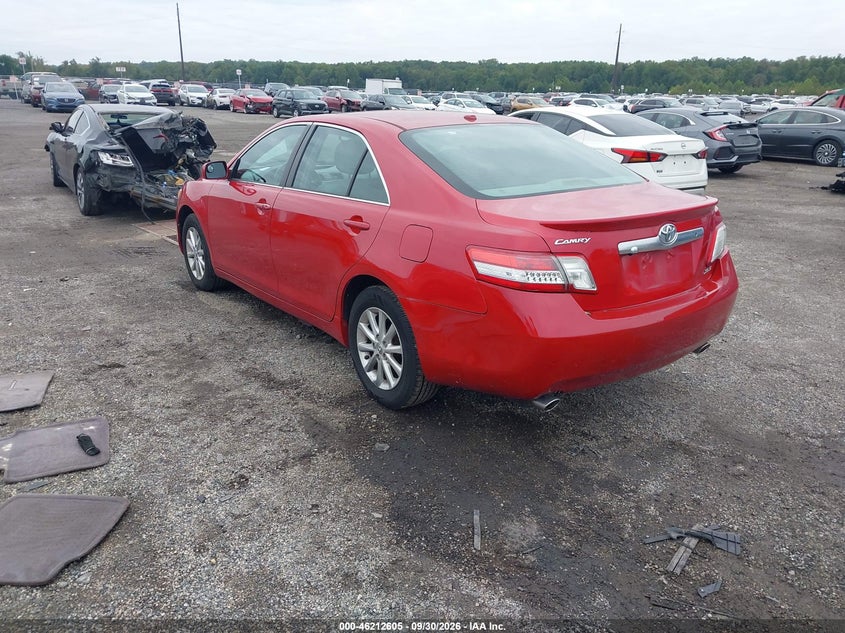 TOYOTA CAMRY