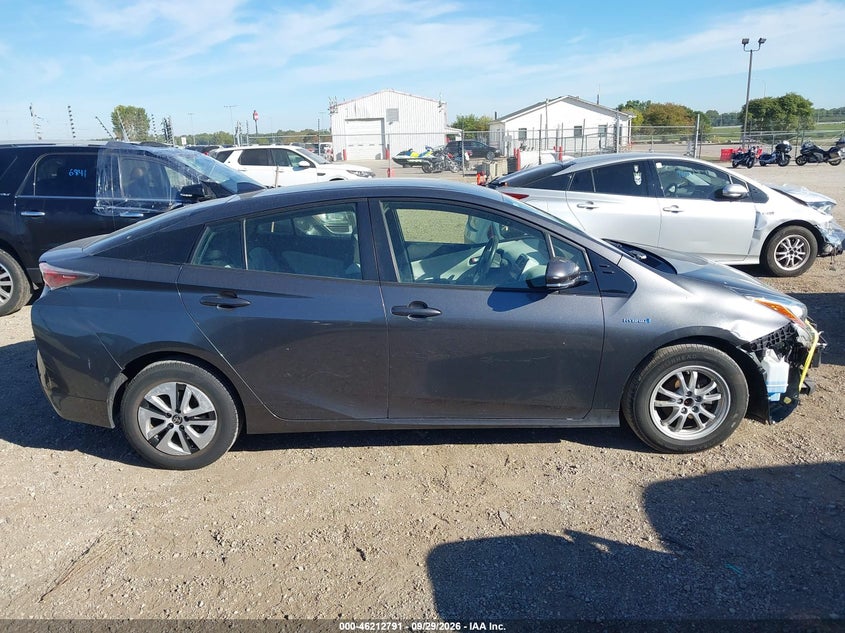 TOYOTA PRIUS - zdjęcie 14