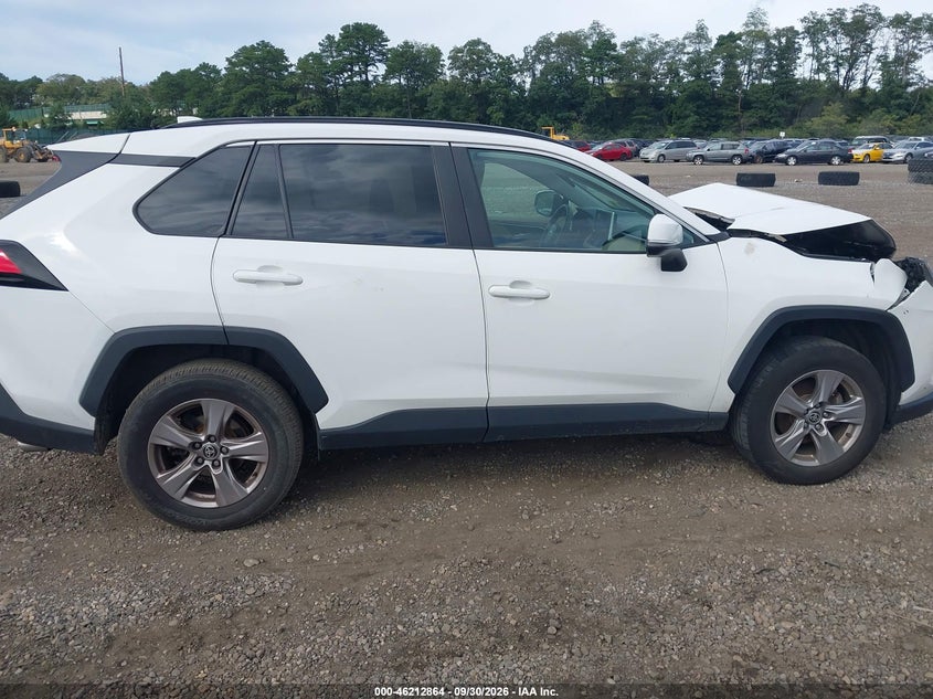 TOYOTA RAV4 - zdjęcie 13