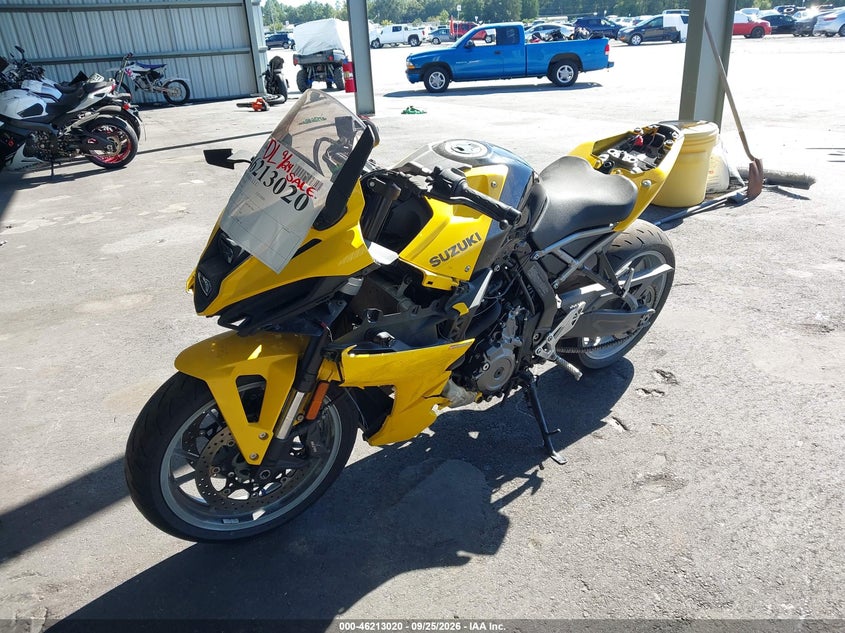 SUZUKI GSX800 2024
