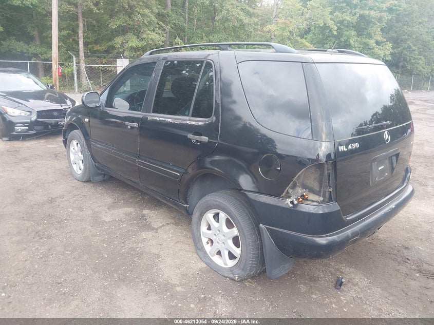 MERCEDES-BENZ M-CLASS 2000 VIN 4JGAB72E0YA209496
