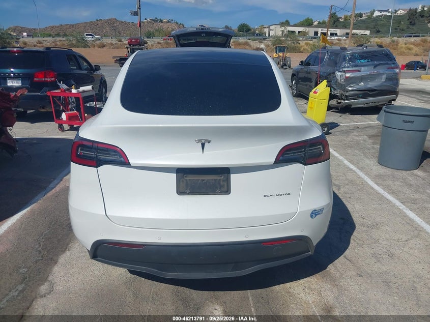 TESLA MODEL Y - zdjęcie 20
