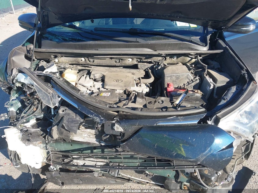 TOYOTA RAV4 - zdjęcie 10