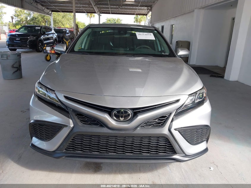 TOYOTA CAMRY - zdjęcie 13