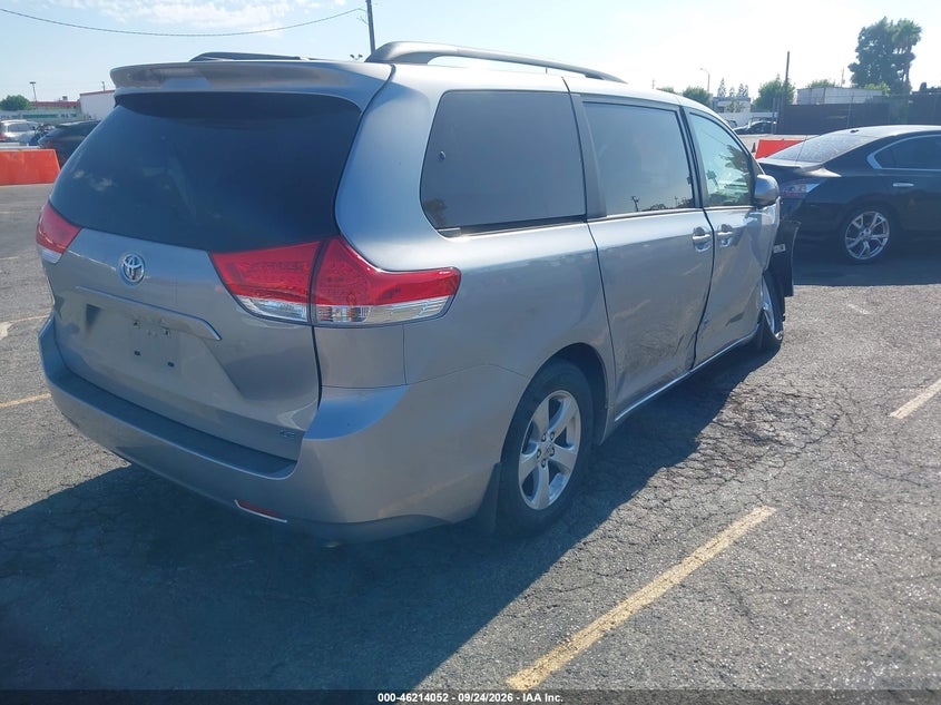 Vin: 5tdkk3dc1bs095662, lot: 46713975, toyota sienna le v6 20114