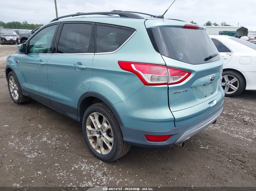 Vin: 1fmcu0gx1dub21098, lot: 46714047, ford escape se 20133