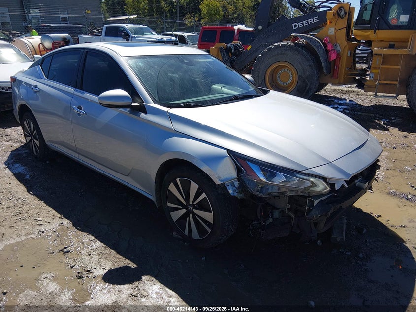 Vin: 1n4bl4dw3nn404562, lot: 46714066, nissan altima sv intelligent awd 2022 img_1