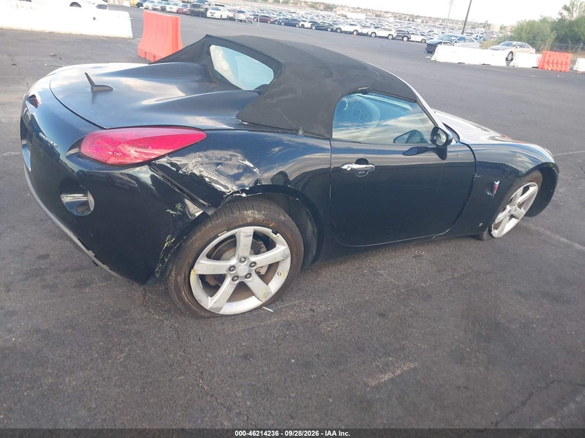 2008 PONTIAC SOLSTICE · Photo 6