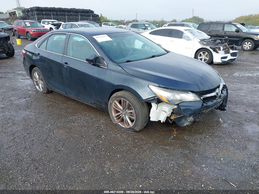 TOYOTA CAMRY - zdjęcie 1