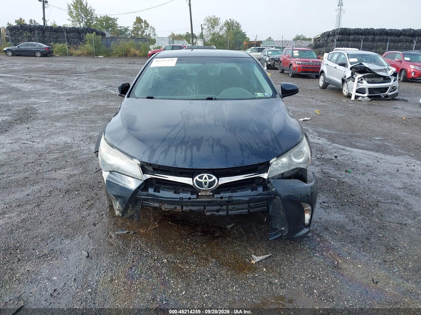 TOYOTA CAMRY - zdjęcie 12