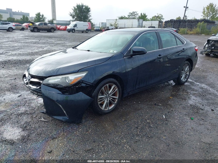 TOYOTA CAMRY - zdjęcie 2