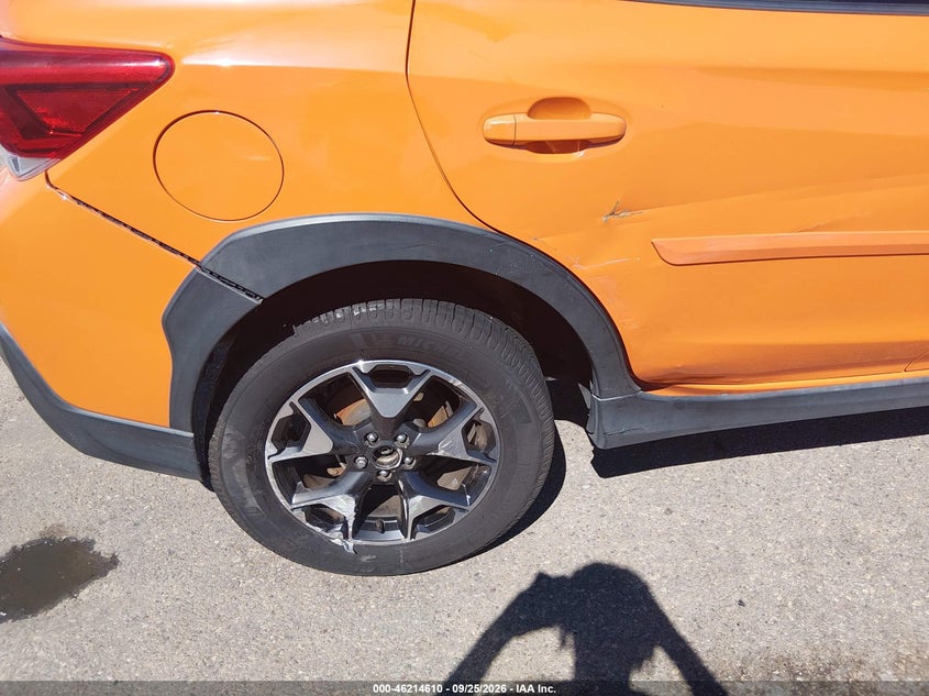 2018 SUBARU CROSSTREK auction photo 6