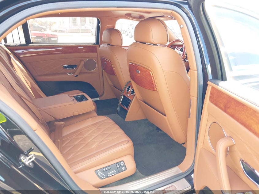 BENTLEY FLYING SPUR - zdjęcie 8