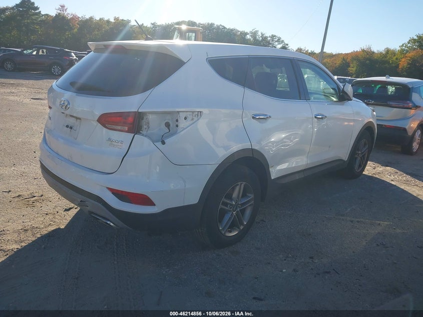 Vin: 5xyzt3lb7jg564785, lot: 46714779, hyundai santa fe sport 2.4l 20184