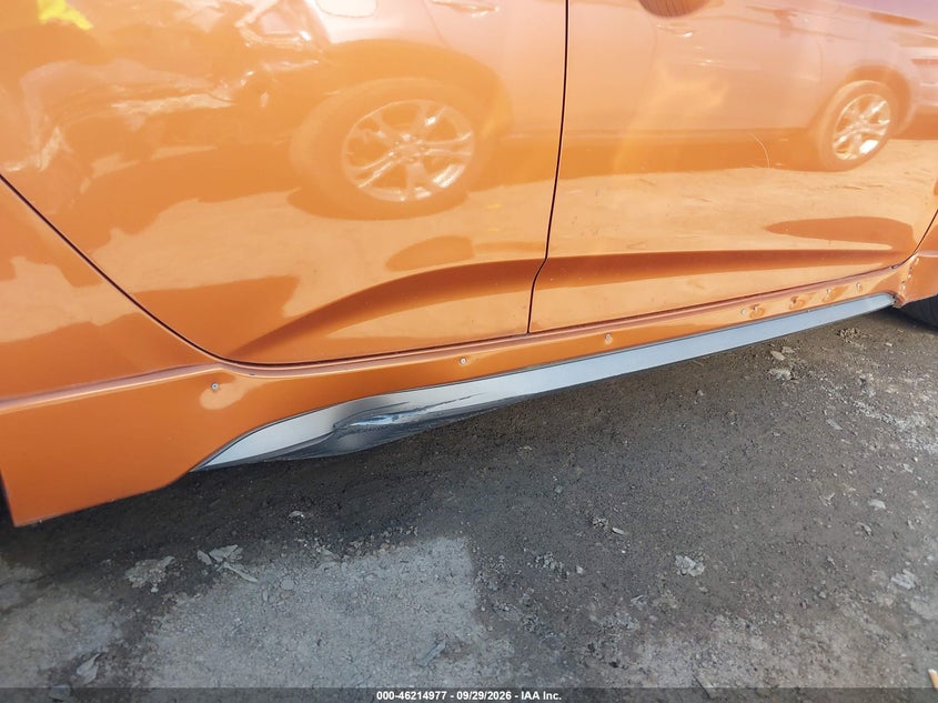 2016 HYUNDAI VELOSTER TURBO · Photo 13