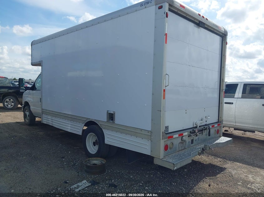 Ford Econoline Commercial Cutaway - фото 3