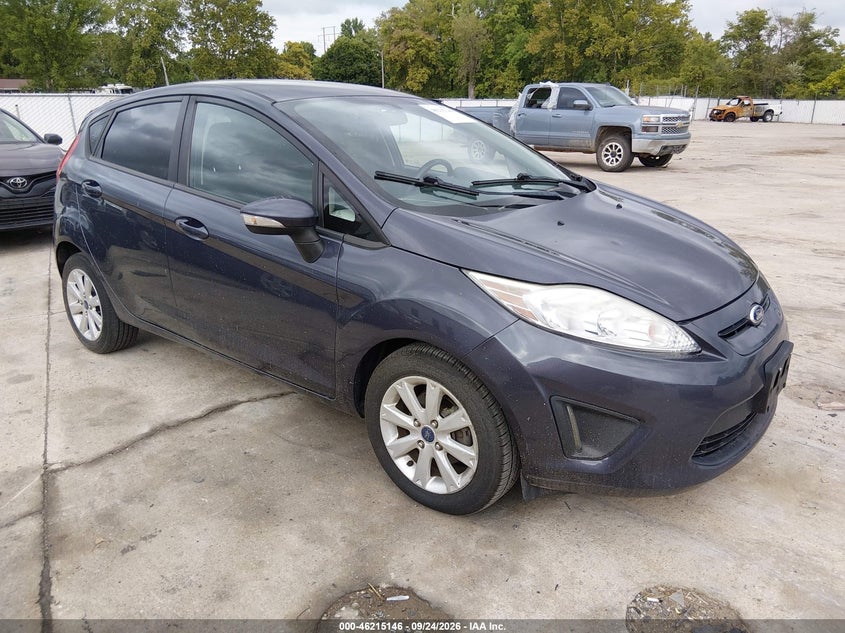 Vin: 3fadp4ej0dm220575, lot: 46715069, ford fiesta se 20131