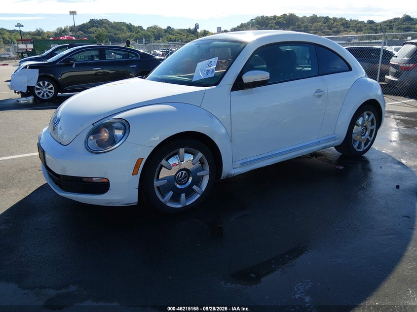 Vin: 3vwjx7at1dm675972, lot: 46715088, volkswagen beetle coupe 2.5l w/sun/sound/nav 20132