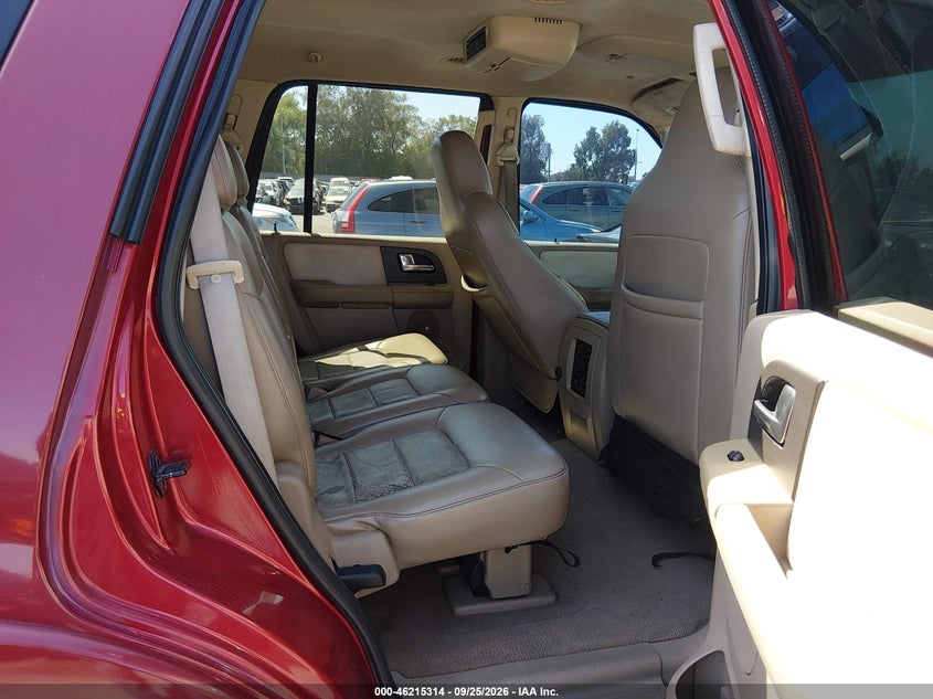 2004 FORD EXPEDITION auction photo 8