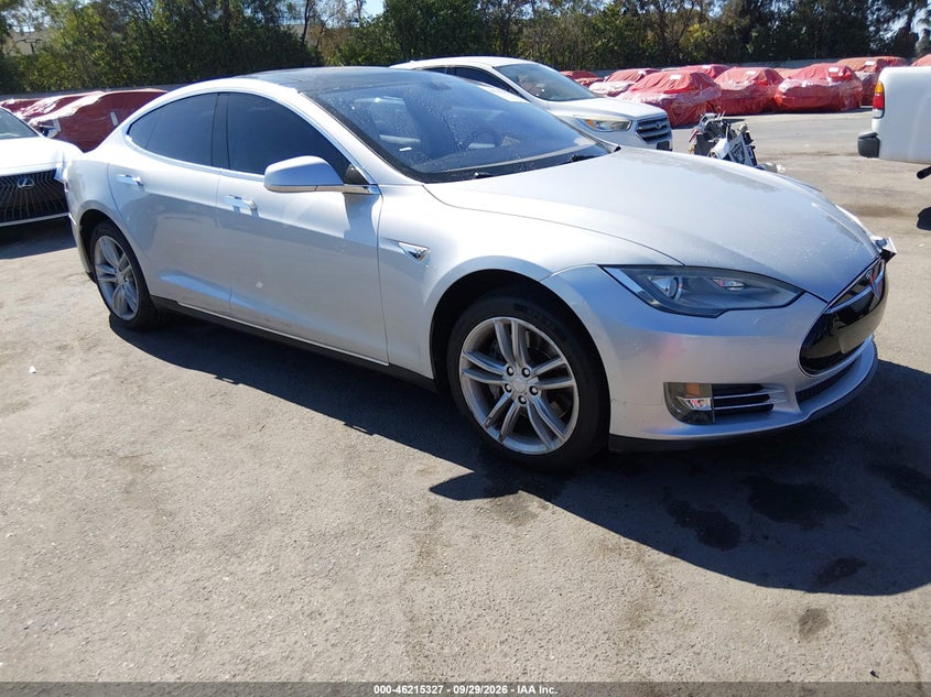 Vin: 5yjsa1cg6dfp09236, lot: 46715250, tesla model s 2013 img_1