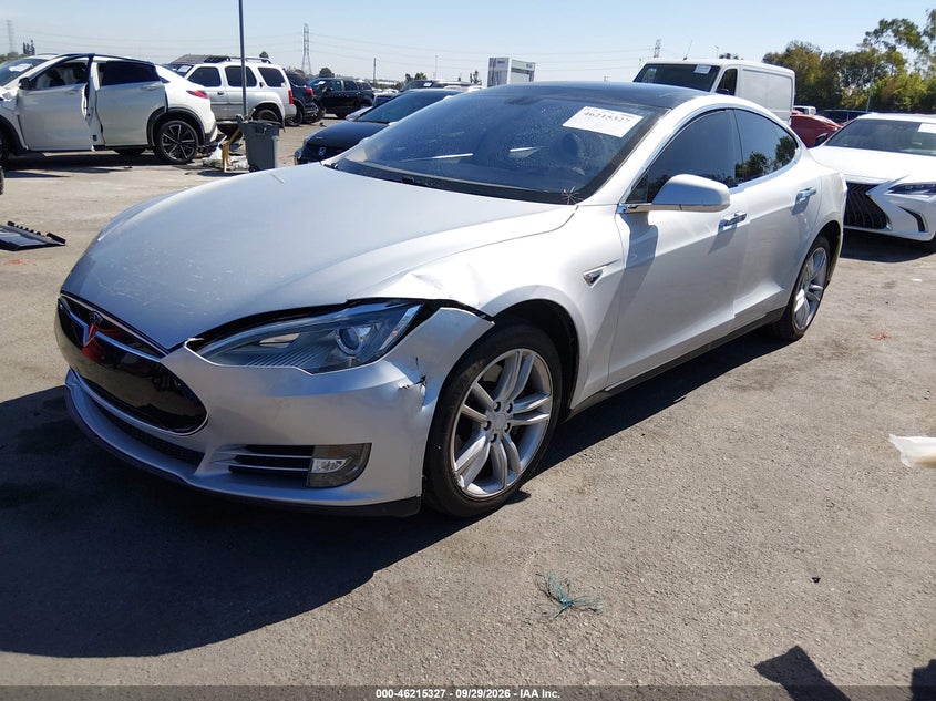 Vin: 5yjsa1cg6dfp09236, lot: 46715250, tesla model s 20132
