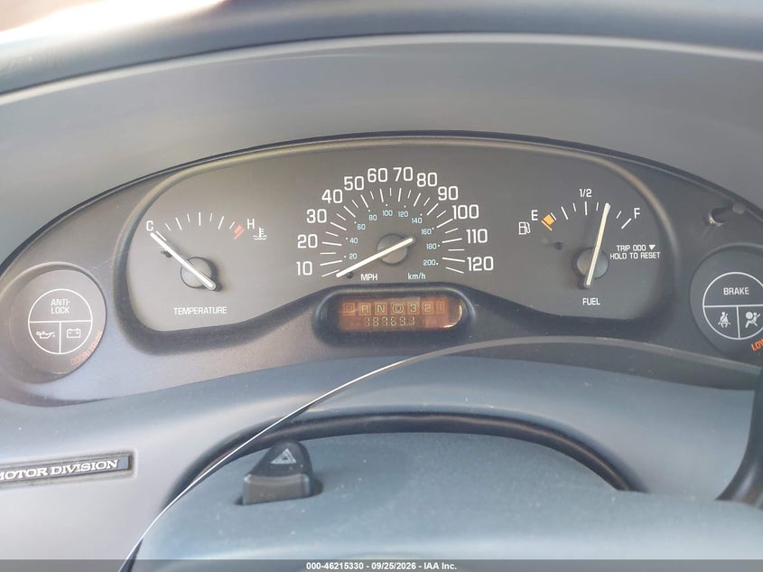 BUICK CENTURY 2000 VIN 2G4WS52J3Y1333764