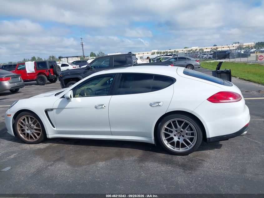 2014 PORSCHE PANAMERA 4 · Photo 14