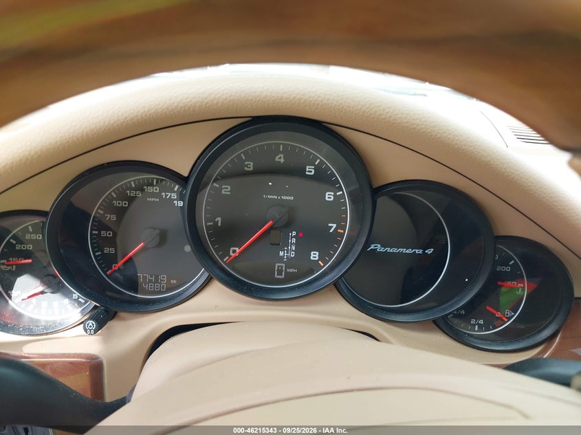 2014 PORSCHE PANAMERA 4 · Photo 7