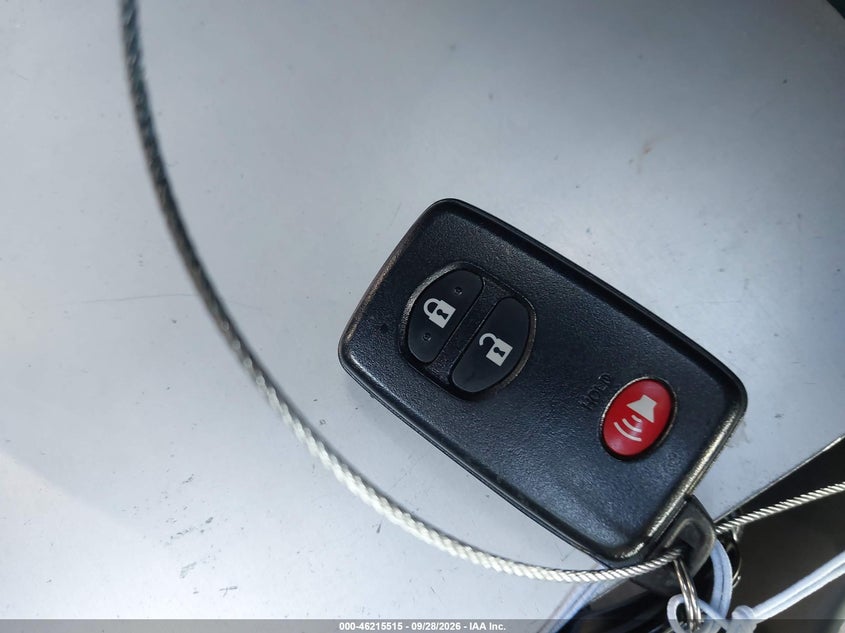 TOYOTA PRIUS - zdjęcie 11