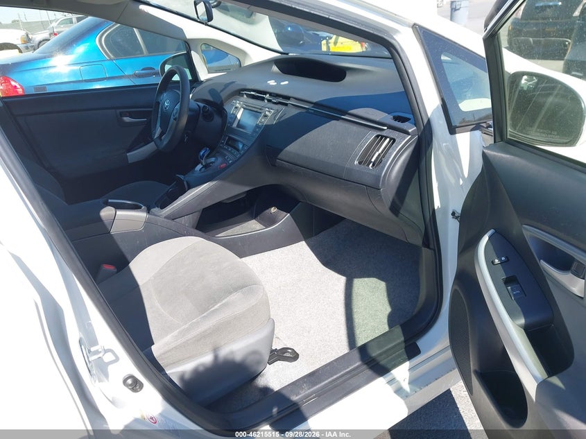 TOYOTA PRIUS - zdjęcie 5
