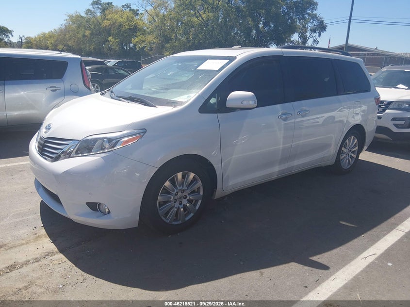 TOYOTA SIENNA - zdjęcie 2