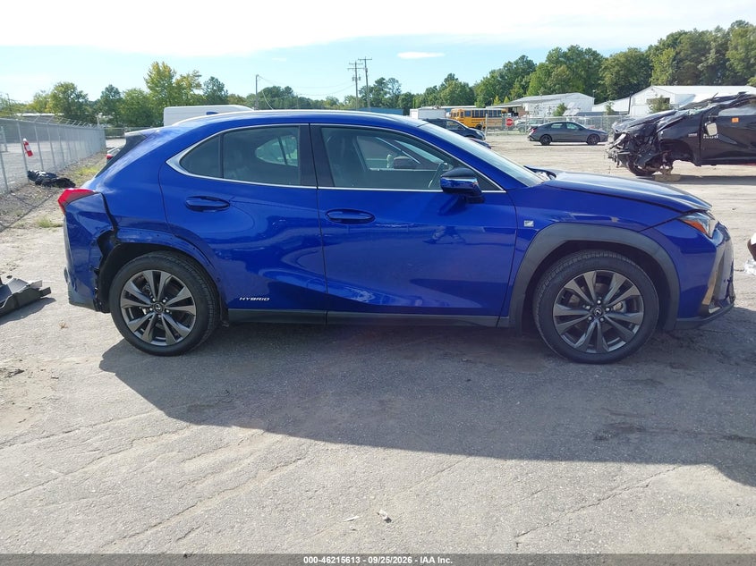 LEXUS UX 250H - zdjęcie 13
