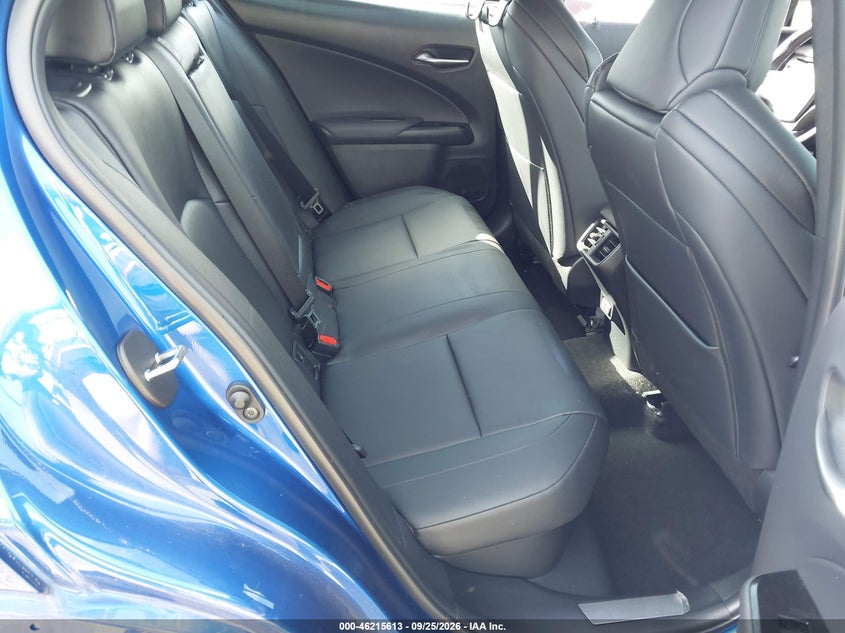 LEXUS UX 250H - zdjęcie 8