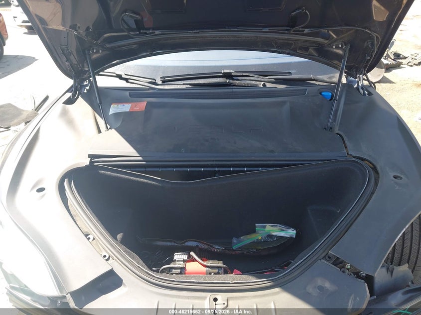 TESLA MODEL S - zdjęcie 10