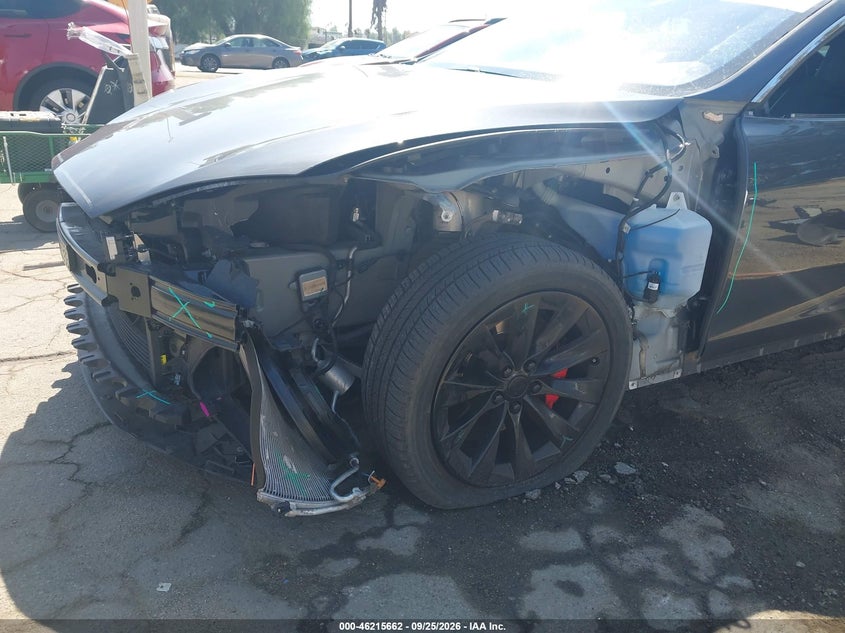 TESLA MODEL S - zdjęcie 6